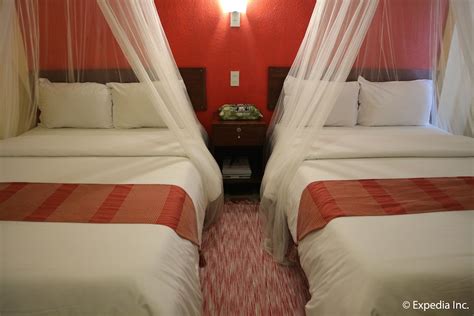 The Sun Villa Beachfront Resort & Spa .